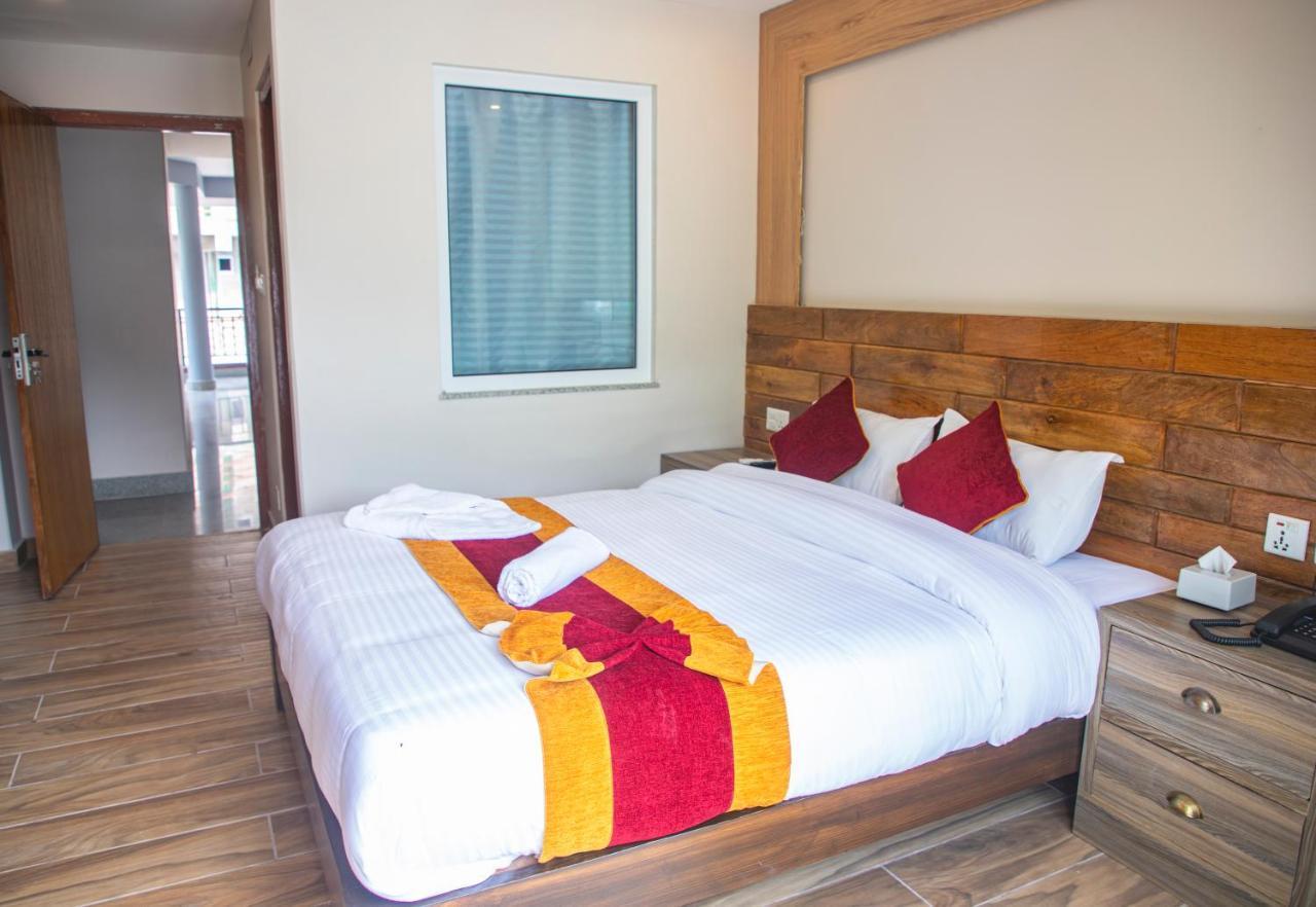 Hotel Pushkar Покхара Екстер'єр фото