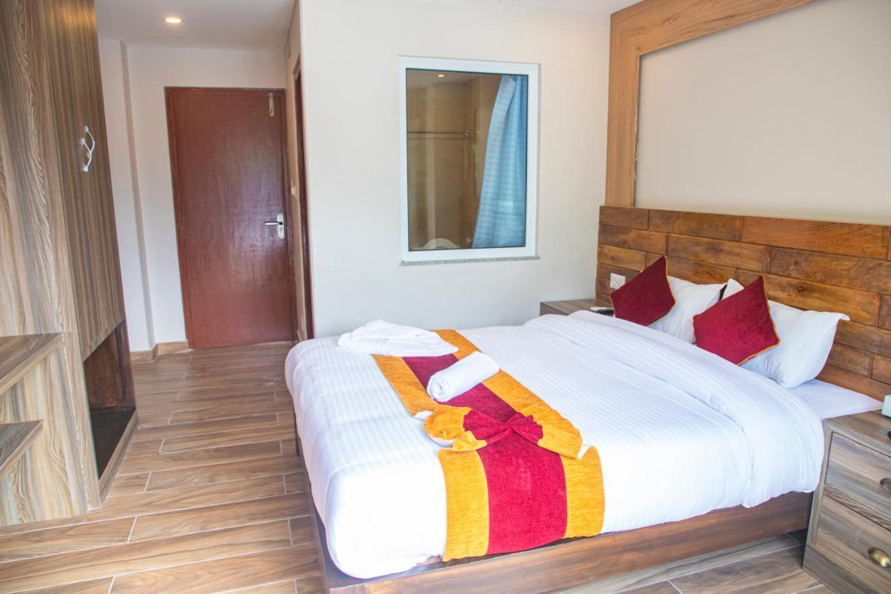 Hotel Pushkar Покхара Екстер'єр фото