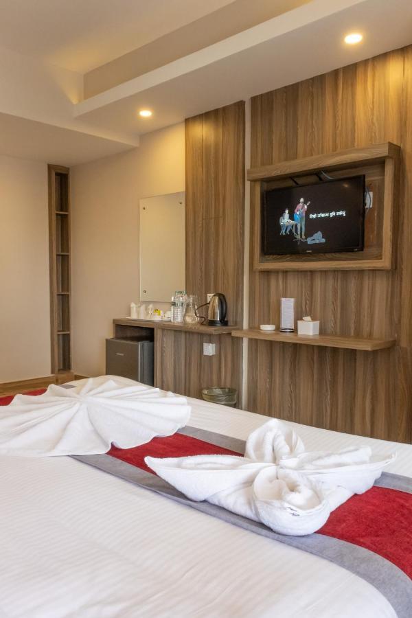 Hotel Pushkar Покхара Екстер'єр фото